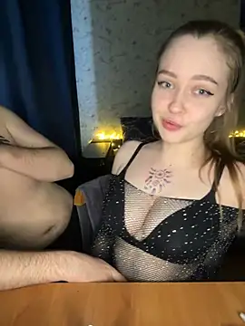 Snapshot of Family-Mm1 chatting on 14, 3, 2025 Family-Mm1 online show from 14, 3, 2025