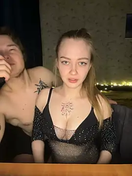 Snapshot of Family-Mm1 chatting on 15, 3, 2025 Family-Mm1 online show from 15, 3, 2025