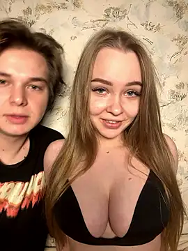 Snapshot of Family-Mm1 chatting on 11, 1, 2026 Family-Mm1 online show from 11, 1, 2026