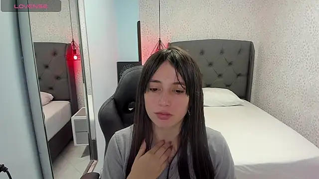 MAGNOLEROY online show from 25, 11, 2025