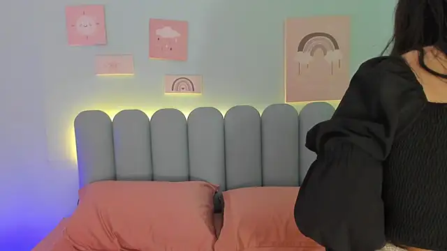 curvy rousi online show from 6, 11, 2025