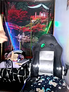 Snapshot of dark_doll5 chatting on 8, 12, 2024 dark doll5 online show from 8, 12, 2024