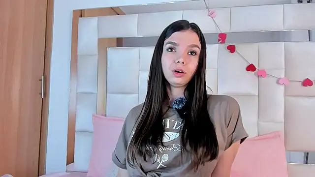 isabella gomez11 online show from 2, 3, 2026