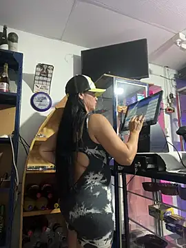 Hot beauty   online show from 5, 3, 2026