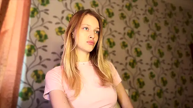 Evvie Summn1 online show from 23, 3, 2026