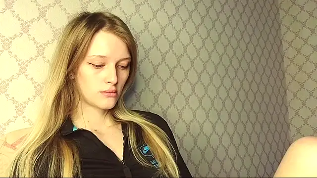 Snapshot of Evvie_Summn1 chatting on 15, 5, 2026 Evvie Summn1 online show from 15, 5, 2026