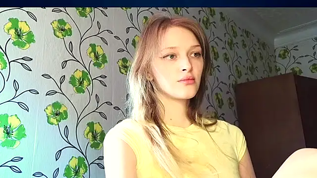 Snapshot of Evvie_Summn1 chatting on 23, 5, 2026 Evvie Summn1 online show from 23, 5, 2026