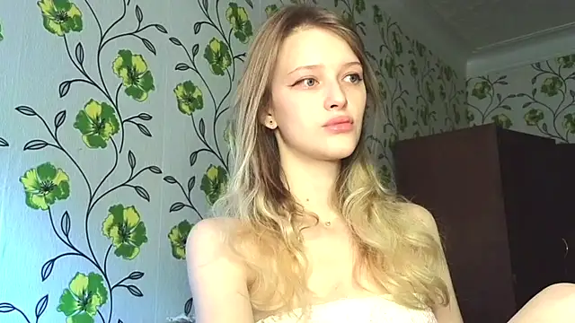 Evvie Summn1 online show from 14, 6, 2026