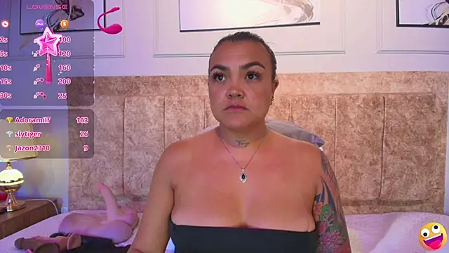 Snapshot of lyn_adamns chatting on 17, 12, 2024 lyn adamns online show from 17, 12, 2024