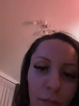 Chiara0102 online show from 27, 5, 2026