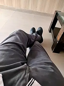 Snapshot of Delhi28 chatting on 3, 10, 2025 Delhi28 online show from 3, 10, 2025