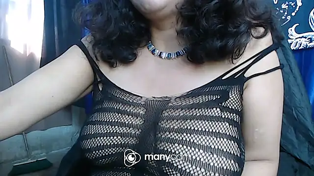 Snapshot of liriomilf chatting on 24, 2, 2026 liriomilf online show from 24, 2, 2026