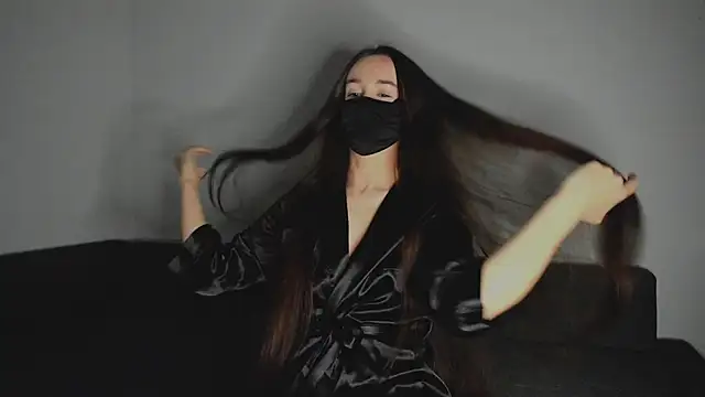 AngelinaAdderly online show from 17, 4, 2026