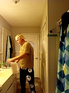 marc1812 online show from 26, 12, 2024