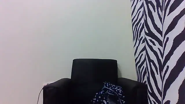 Snapshot of sweets_80 chatting on 20, 4, 2026 sweets 80 online show from 20, 4, 2026
