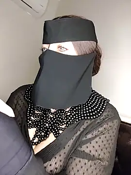 Snapshot of -Arab_milf- chatting on 15, 1, 2025 -Arab milf- online show from 15, 1, 2025