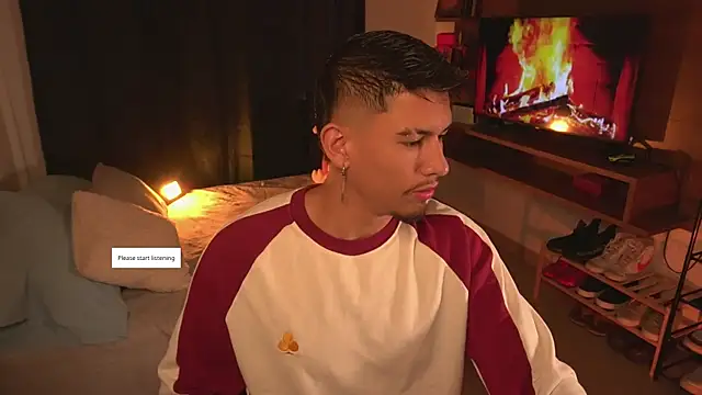 Snapshot of Aaronfox_x chatting on 6, 6, 2026 Aaronfox x online show from 6, 6, 2026