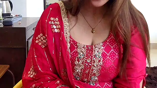 Snapshot of MIss-Naina chatting on 16, 5, 2026 MIss-Naina online show from 16, 5, 2026