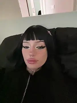 madelinexx online show from 15, 9, 2025