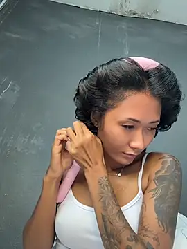 Snapshot of thai-dreamgirl chatting on 4, 7, 2026 thai-dreamgirl online show from 4, 7, 2026