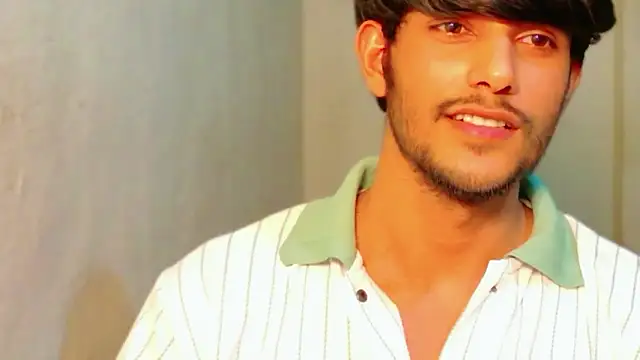 Snapshot of kingkartik7 chatting on 18, 3, 2026 kingkartik7 online show from 18, 3, 2026