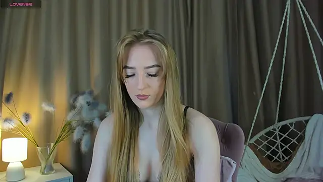 Stacy River online show from 28, 3, 2026