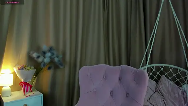 Stacy River online show from 9, 4, 2026