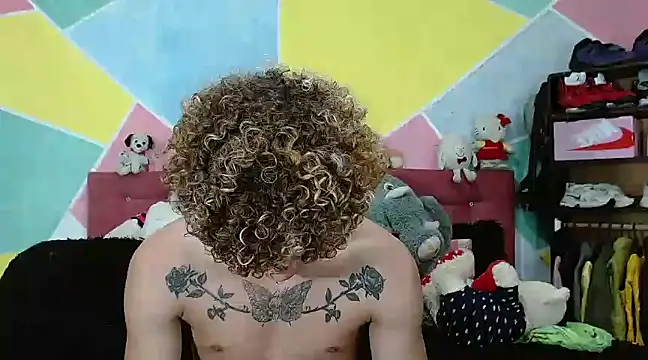 Snapshot of tylor_boy chatting on 7, 1, 2025 tylor boy online show from 7, 1, 2025