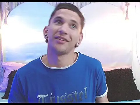 Snapshot of tylor_boy chatting on 11, 1, 2026 tylor boy online show from 11, 1, 2026