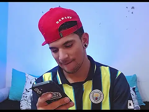 tylor boy online show from 16, 4, 2026