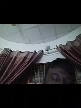 Snapshot of nikini1621 chatting on 27, 5, 2026 nikini1621 online show from 27, 5, 2026
