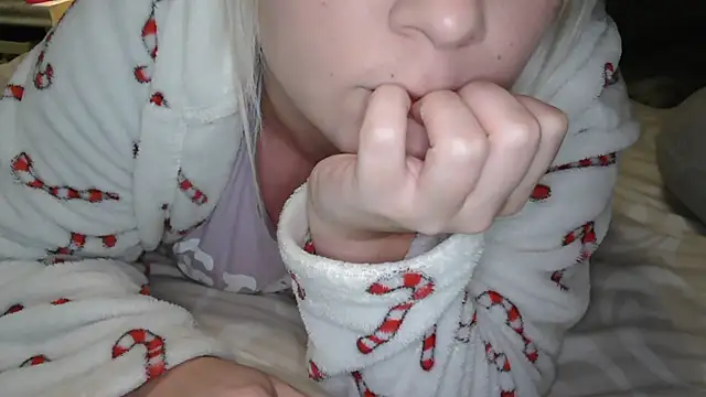 Snapshot of LaRa_forU chatting on 21, 2, 2025 LaRa forU online show from 21, 2, 2025