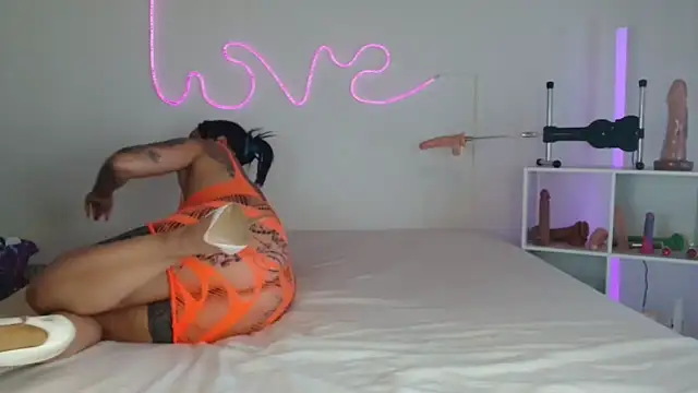 JuliaVegaOff online show from 12, 3, 2026