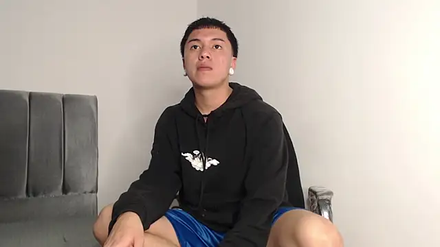 alex-lover online show from 9, 10, 2025