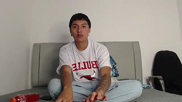 alex-lover online show from 3, 3, 2026