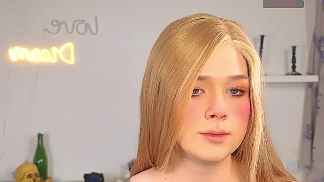  yourFoxy  online show from 18, 10, 2025