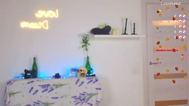  yourFoxy  online show from 27, 10, 2025