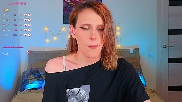  yourFoxy  online show from 17, 4, 2026