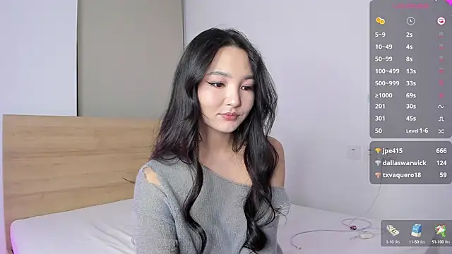 Snapshot of 1_love_8 chatting on 12, 1, 2025 1 love 8 online show from 12, 1, 2025