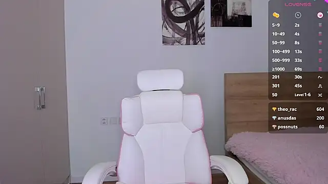 Snapshot of 1_love_8 chatting on 5, 2, 2025 1 love 8 online show from 5, 2, 2025