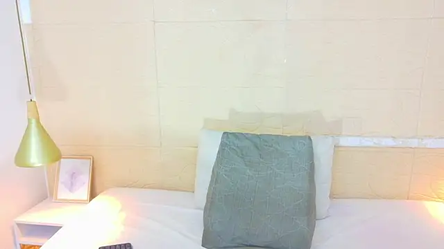 Chocolatte bar online show from 5, 3, 2026