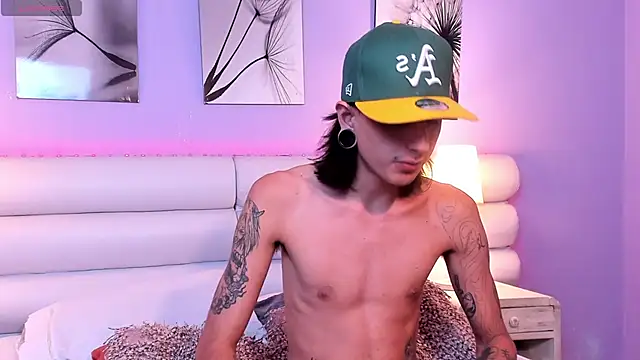 Matthew Dixonn online show from 27, 1, 2025