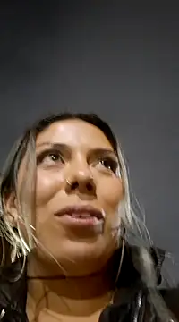 Sweel Leyva18 online show from 9, 3, 2025