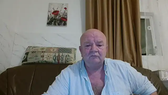 Snapshot of fullballs6 chatting on 6, 1, 2026 fullballs6 online show from 6, 1, 2026