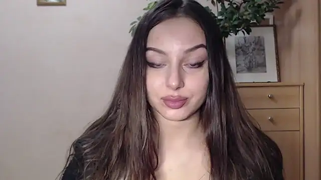 courtneyPerfect online show from 13, 1, 2025