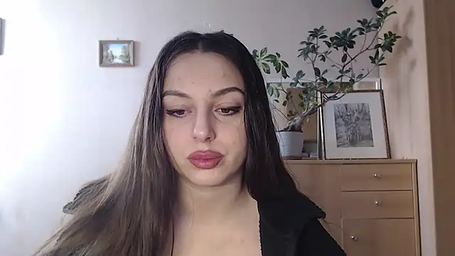 courtneyPerfect online show from 28, 1, 2025