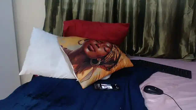 Foxybrownxx1 online show from 10, 3, 2026