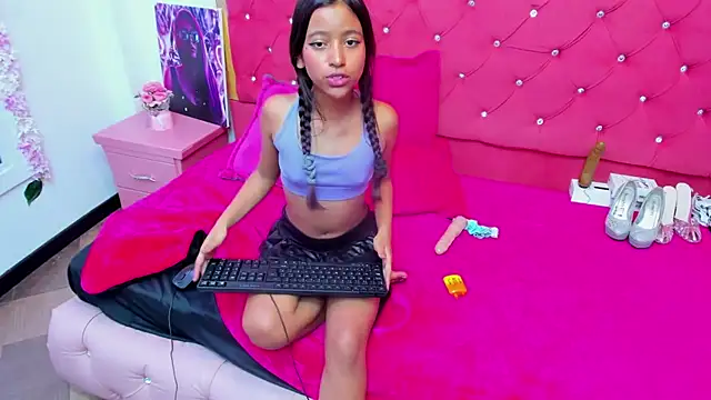 Snapshot of SamaraPrice69 chatting on 16, 1, 2025 SamaraPrice69 online show from 16, 1, 2025