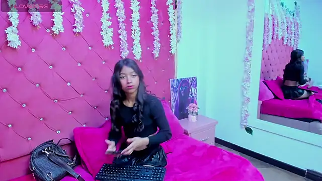 Snapshot of SamaraPrice69 chatting on 25, 1, 2025 SamaraPrice69 online show from 25, 1, 2025