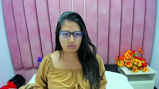 Snapshot of Miaa_Smiith_ chatting on 16, 12, 2025 Miaa Smiith online show from 16, 12, 2025